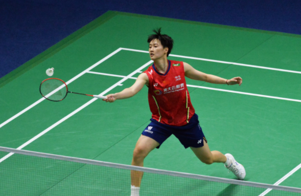 并在混战中 并在混战中