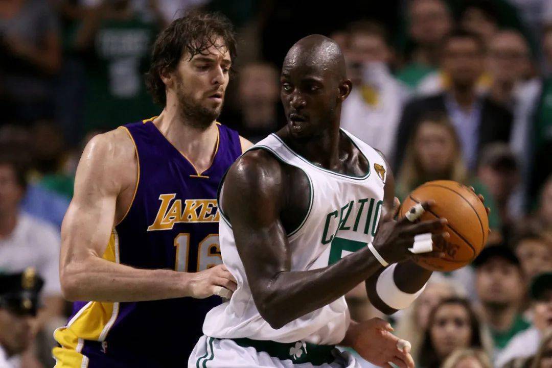 多传球给谢 多传球给谢